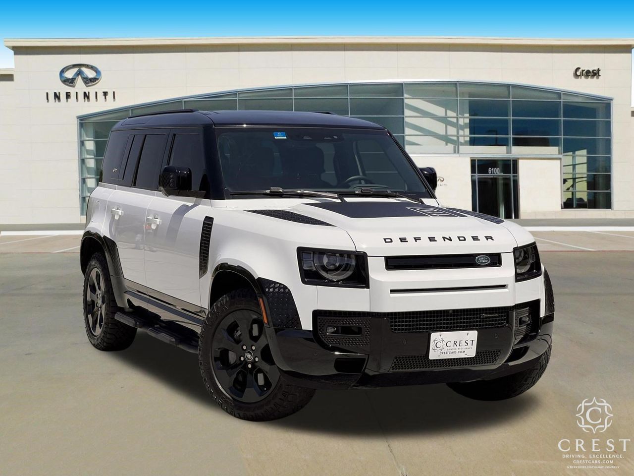 White 2023 Land Rover Defender 110 X-Dynamic SE AWD SUV / Crossover All-Wheel Drive 8-Speed Automatic