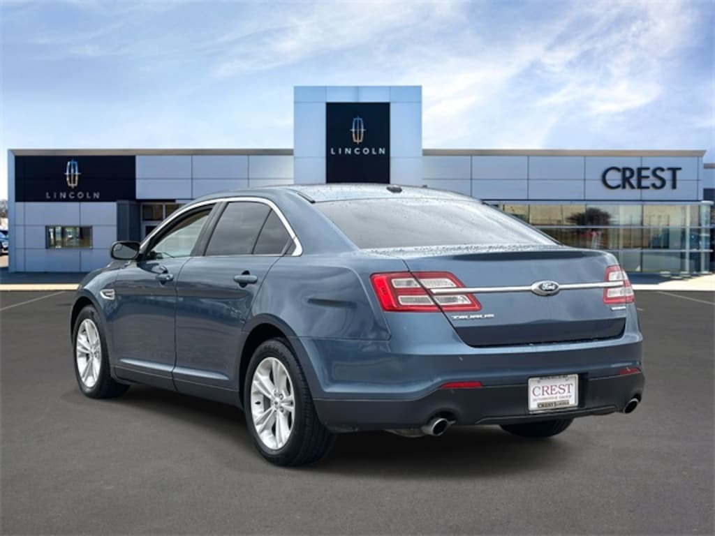 Used 2018 Ford Taurus SE Sedan