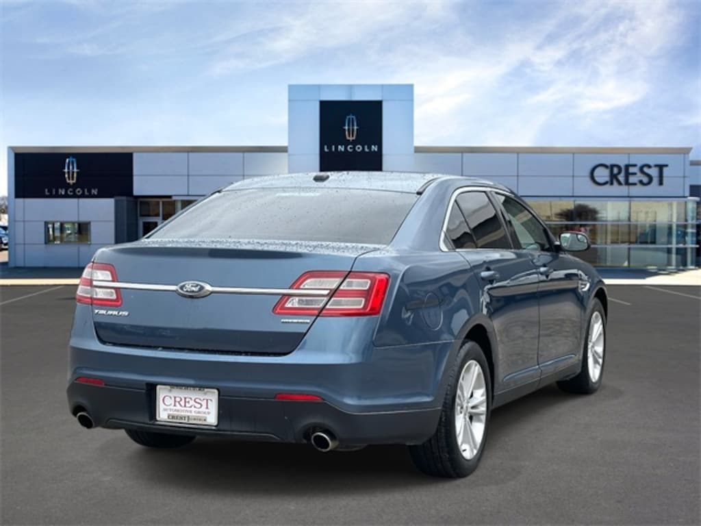 Used 2018 Ford Taurus SE Sedan