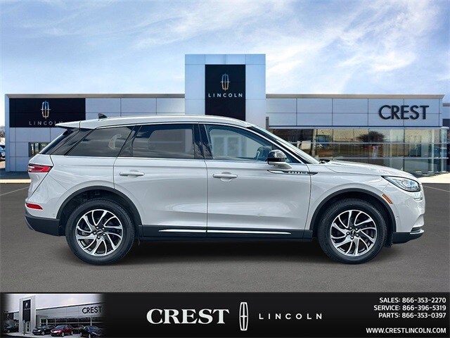 2020 Lincoln Corsair Standard photo 2
