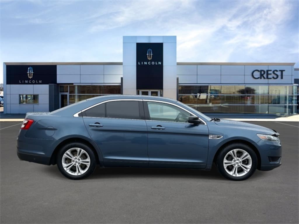 Used 2018 Ford Taurus SE Sedan