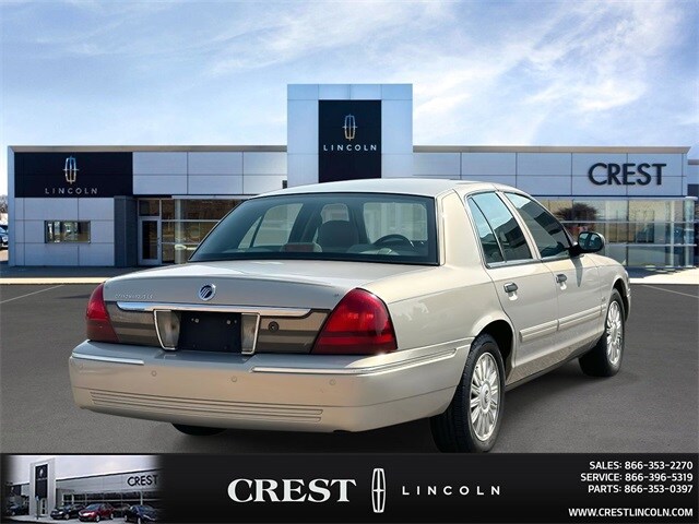 2010 Mercury Grand Marquis LS photo 3