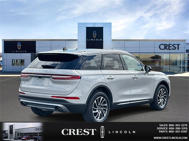 2020 Lincoln Corsair Standard photo 3