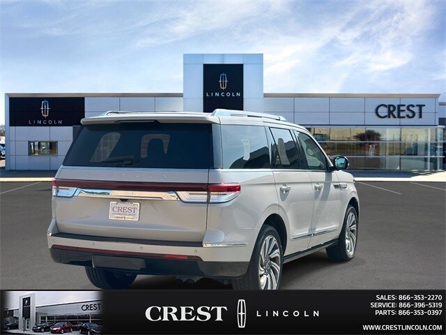 2024 Lincoln Navigator Premiere photo 3
