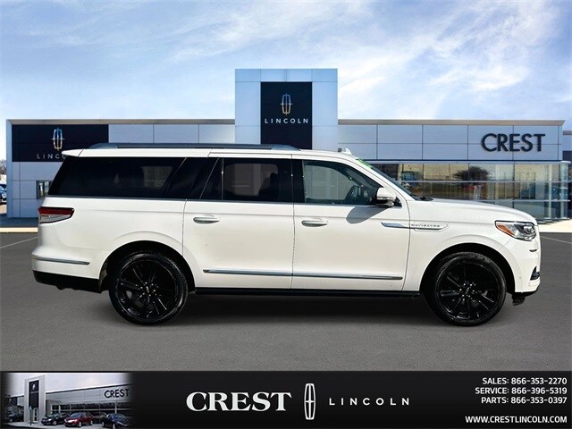 2022 Lincoln Navigator L Reserve photo 2