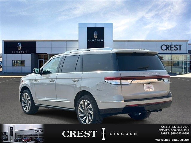 2024 Lincoln Navigator Premiere photo 4