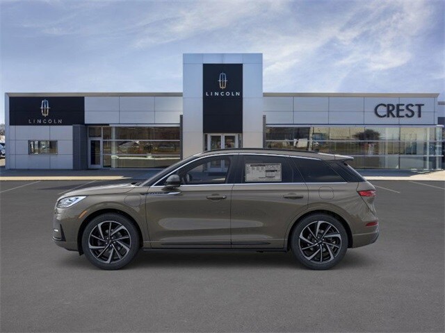 2025 Lincoln Corsair Grand Touring photo 3