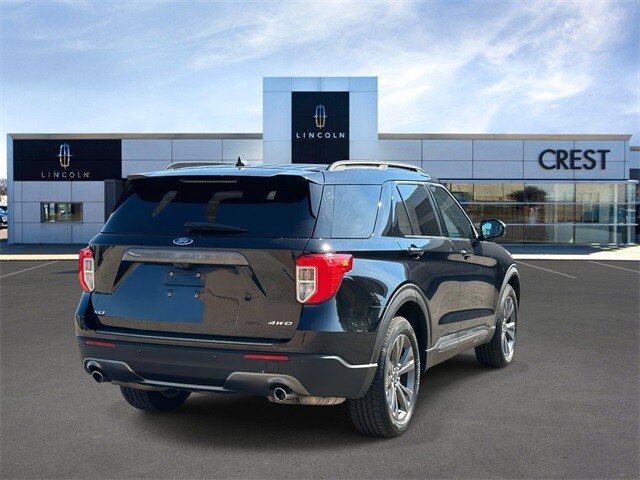 2021 Ford Explorer XLT photo 2