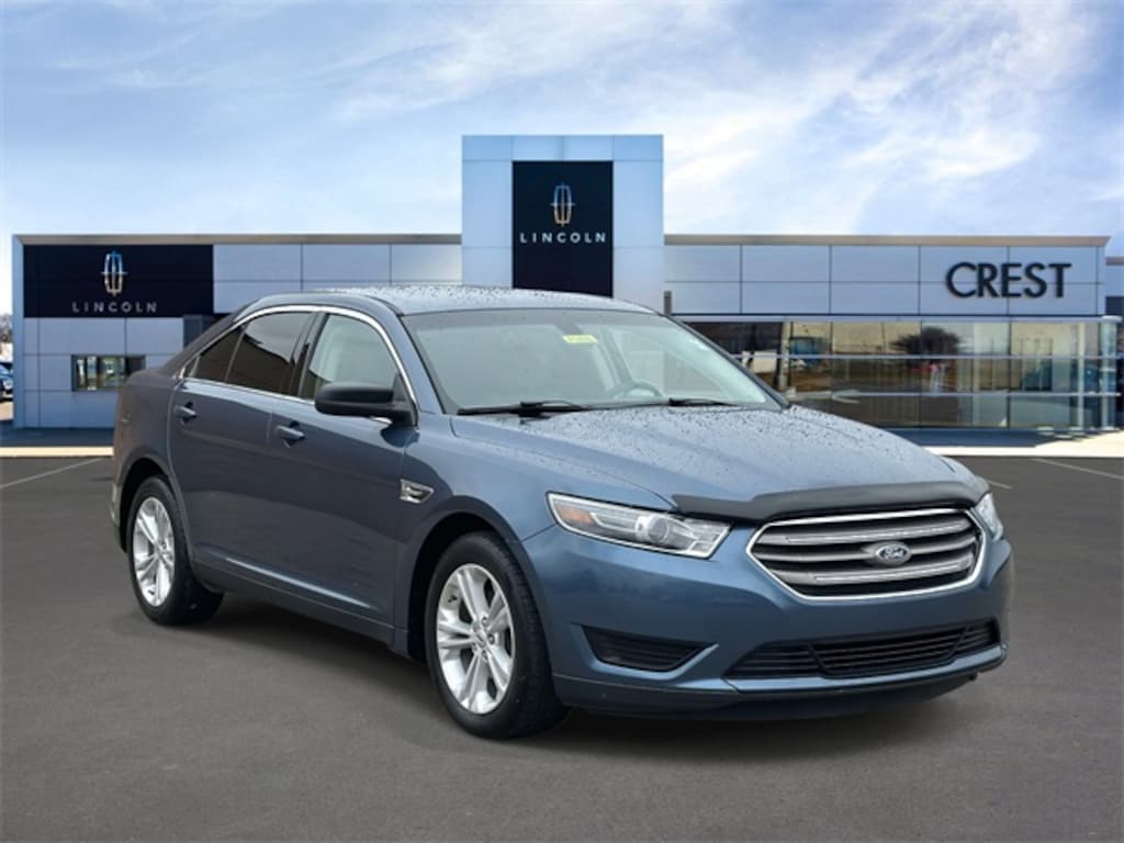 Used 2018 Ford Taurus SE Sedan
