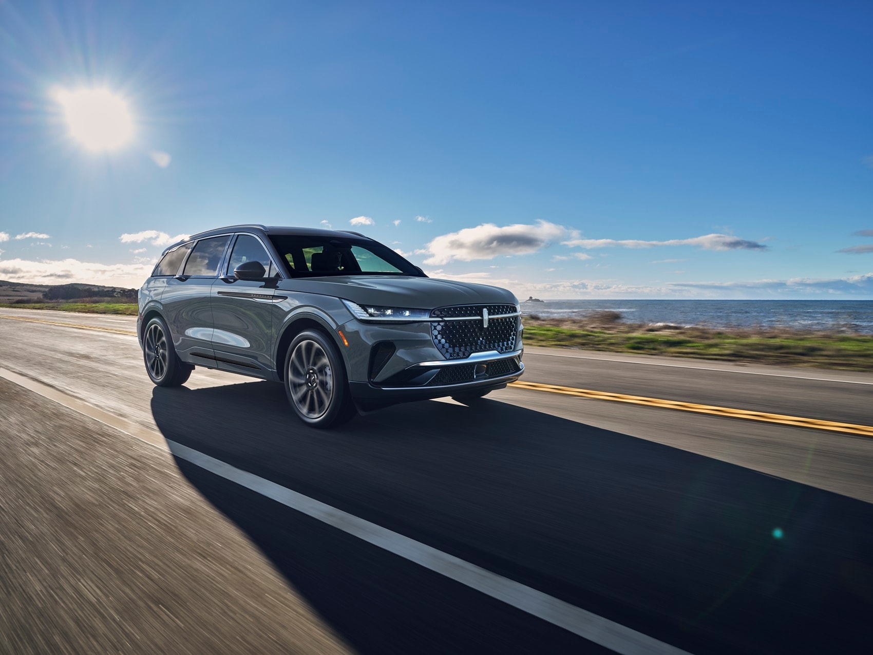 Lincoln Nautilus for Lease Sterling Heights MI SUV