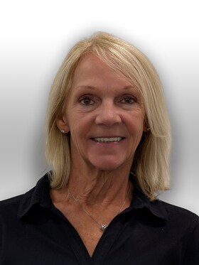 Staff member Dee Syzmanski from ID_88f599849438