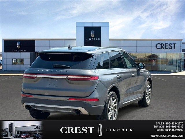 2022 Lincoln Corsair Standard photo 3