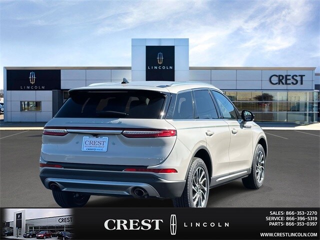 2020 Lincoln Corsair Standard photo 3