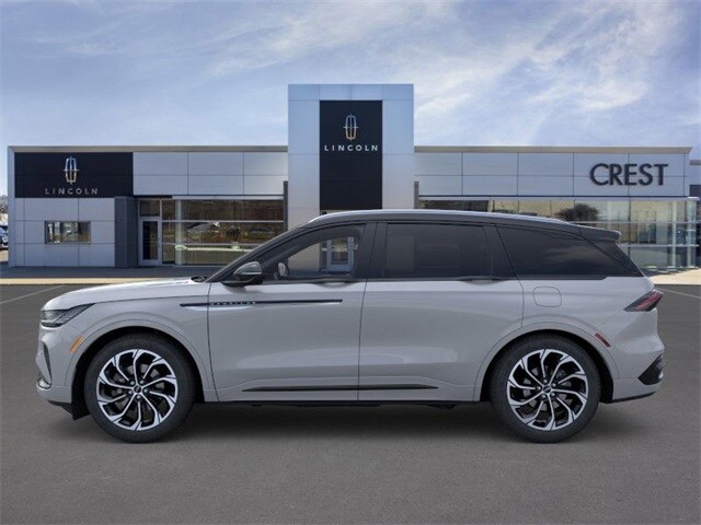 2026 Lincoln Nautilus Reserve photo 3