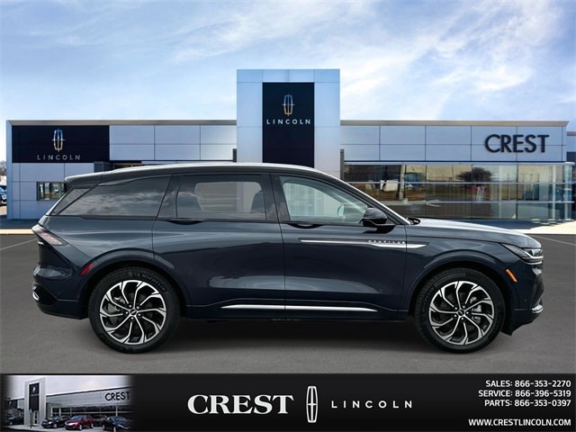 Used 2024 Lincoln Nautilus Reserve with VIN 5LMPJ8KA8RJ792348 for sale in Sterling Heights, MI