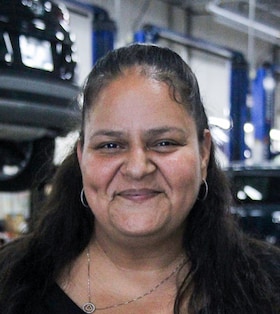 Staff member Jackie Bernard | fluent in Spanish from ID_1150c5deb45f