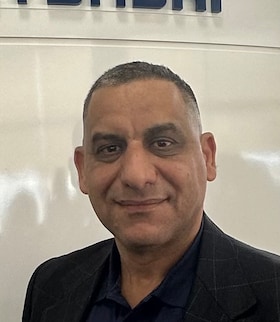 Staff member Nader Soliman | fluent in Arabic from ID_b5fe392e606e