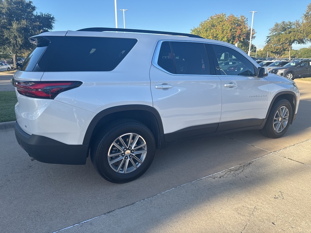 Used 2023 Chevrolet Traverse LT SUV