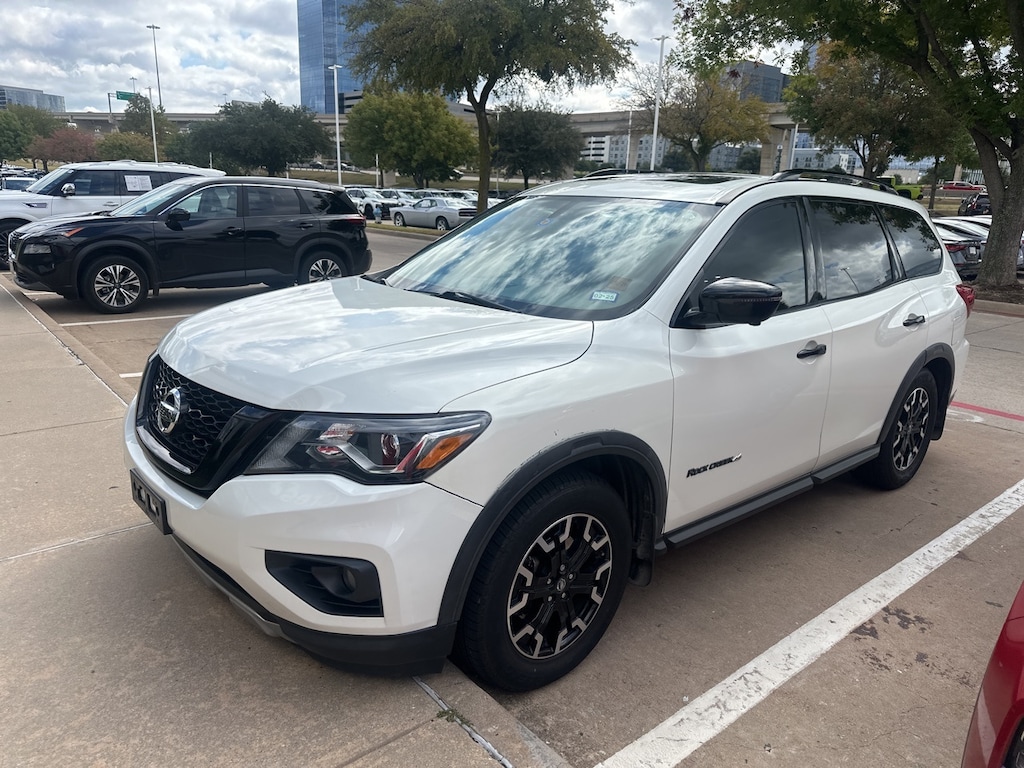Used 2020 Nissan Pathfinder SL SUV