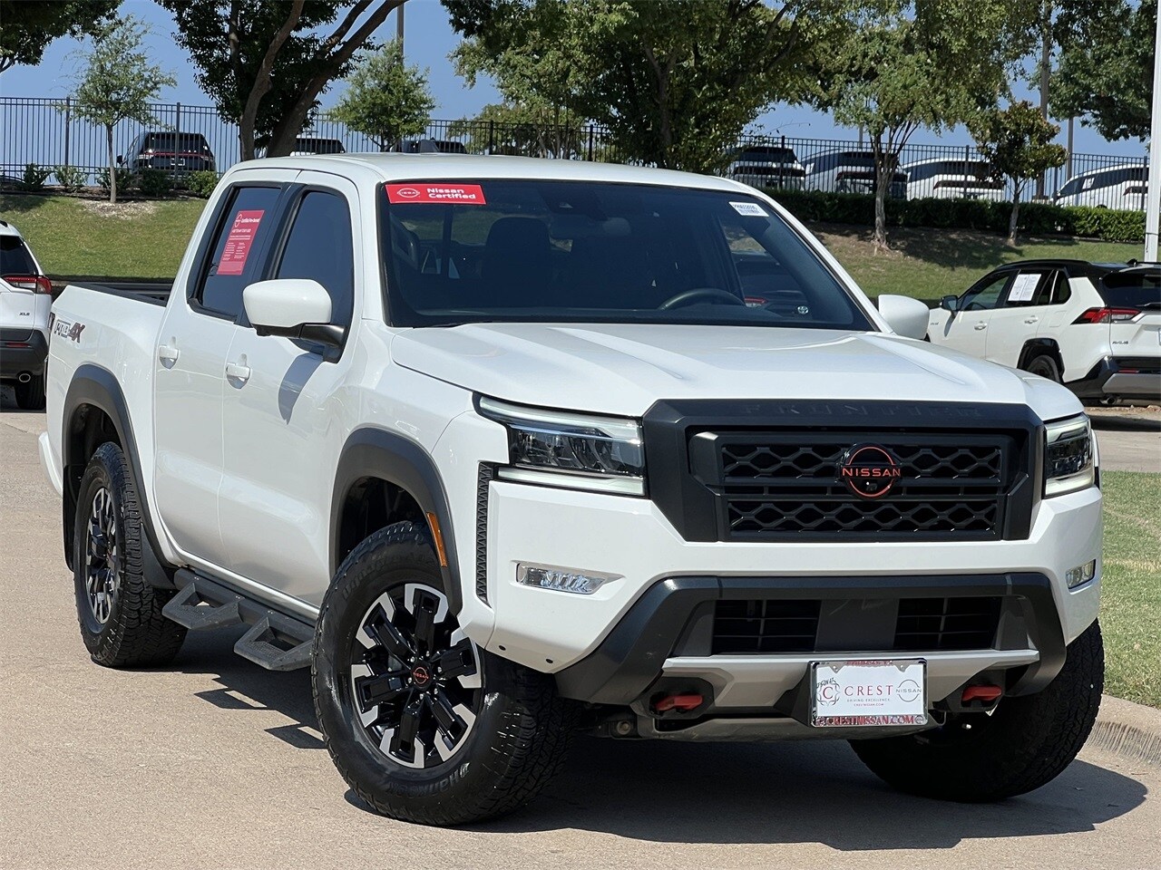 2024 Nissan Frontier PRO-4X photo 2