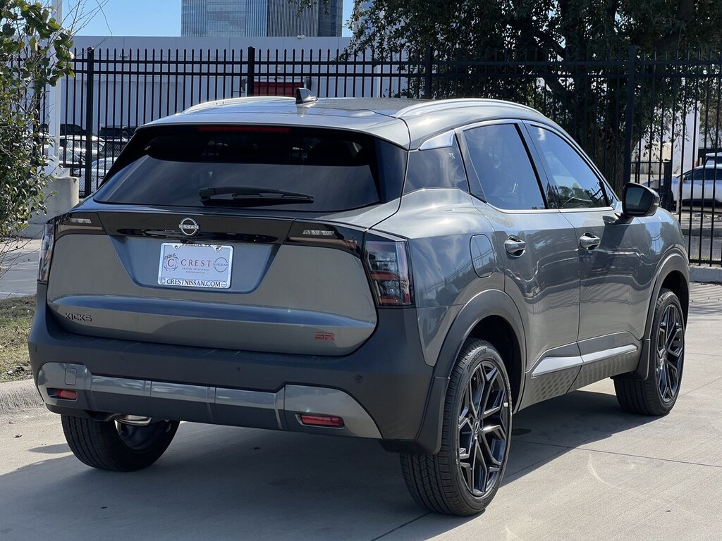 New 2026 Nissan Kicks SR SUV
