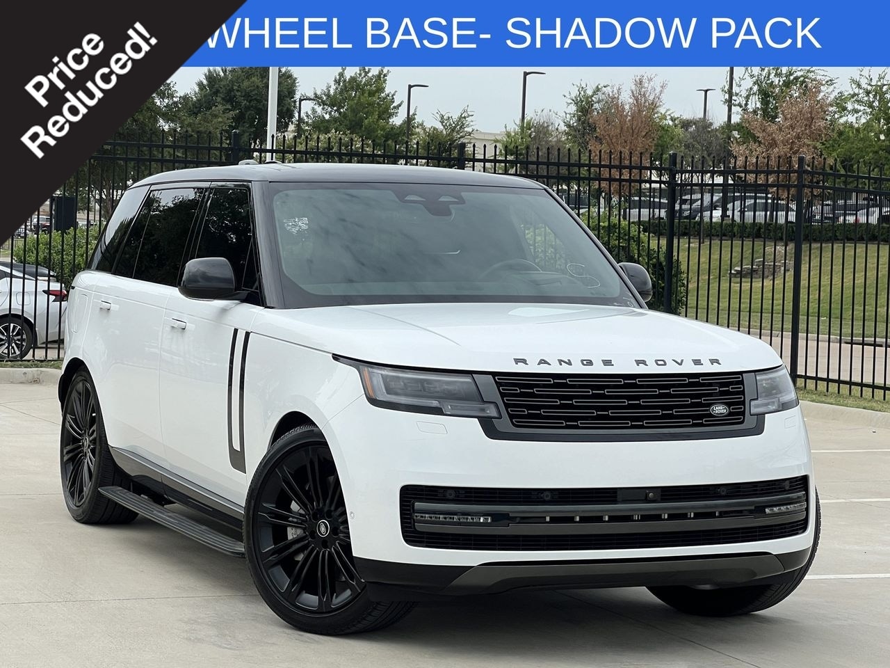 Ostuni Pearl White Prem Met 2025 Land Rover Range Rover SUV / Crossover All-Wheel Drive 8-Speed Automatic
