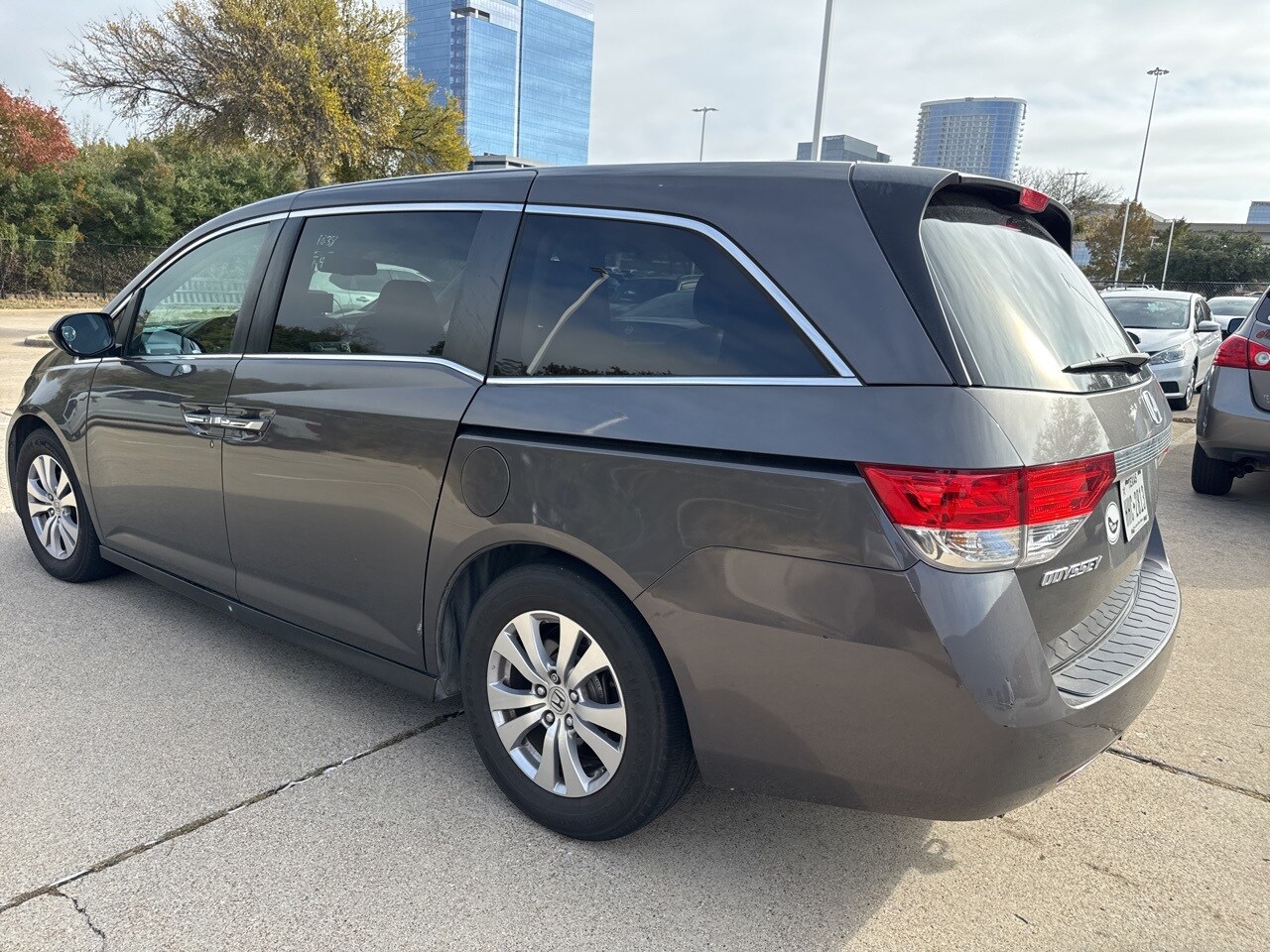 2015 Honda Odyssey EX-L photo 3
