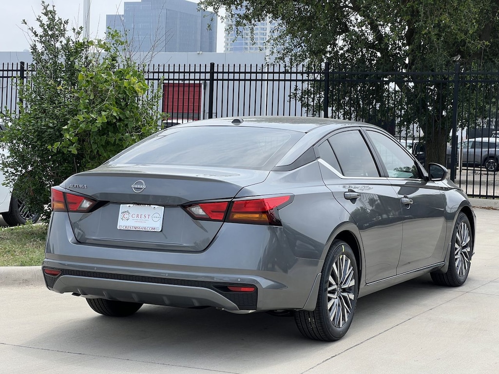 New 2026 Nissan Altima SV Sedan