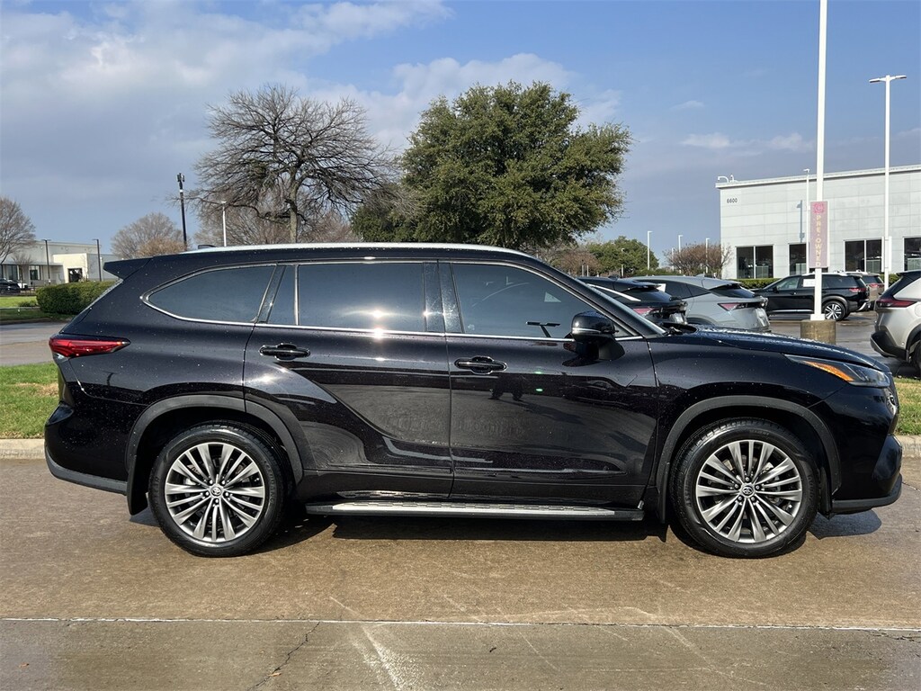 Used 2021 Toyota Highlander Platinum SUV