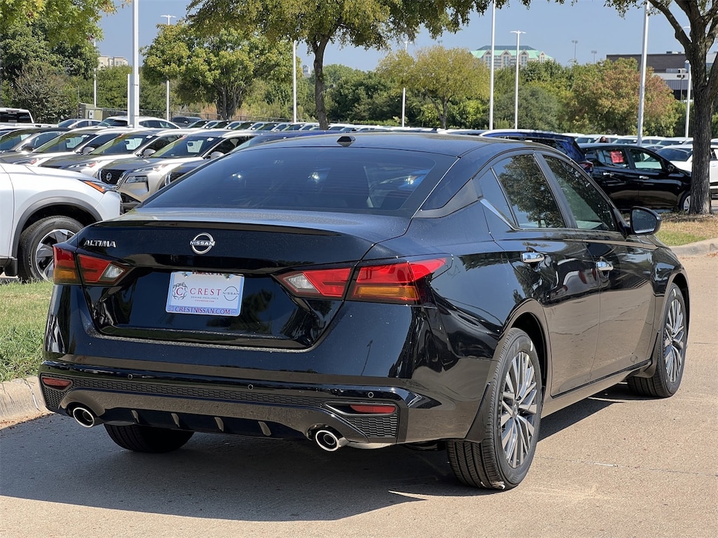 New 2025 Nissan Altima SV Sedan