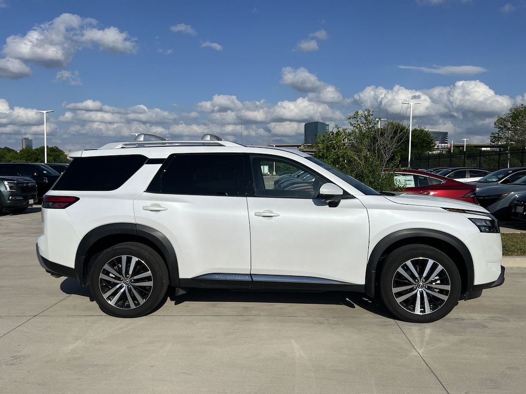 Certified 2025 Nissan Pathfinder Platinum SUV