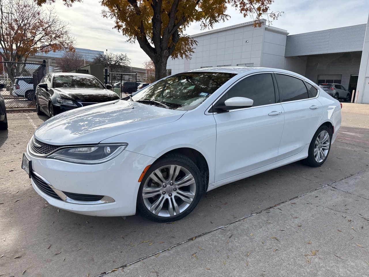 Used 2015 Chrysler 200 Limited with VIN 1C3CCCAB3FN532297 for sale in Frisco, TX