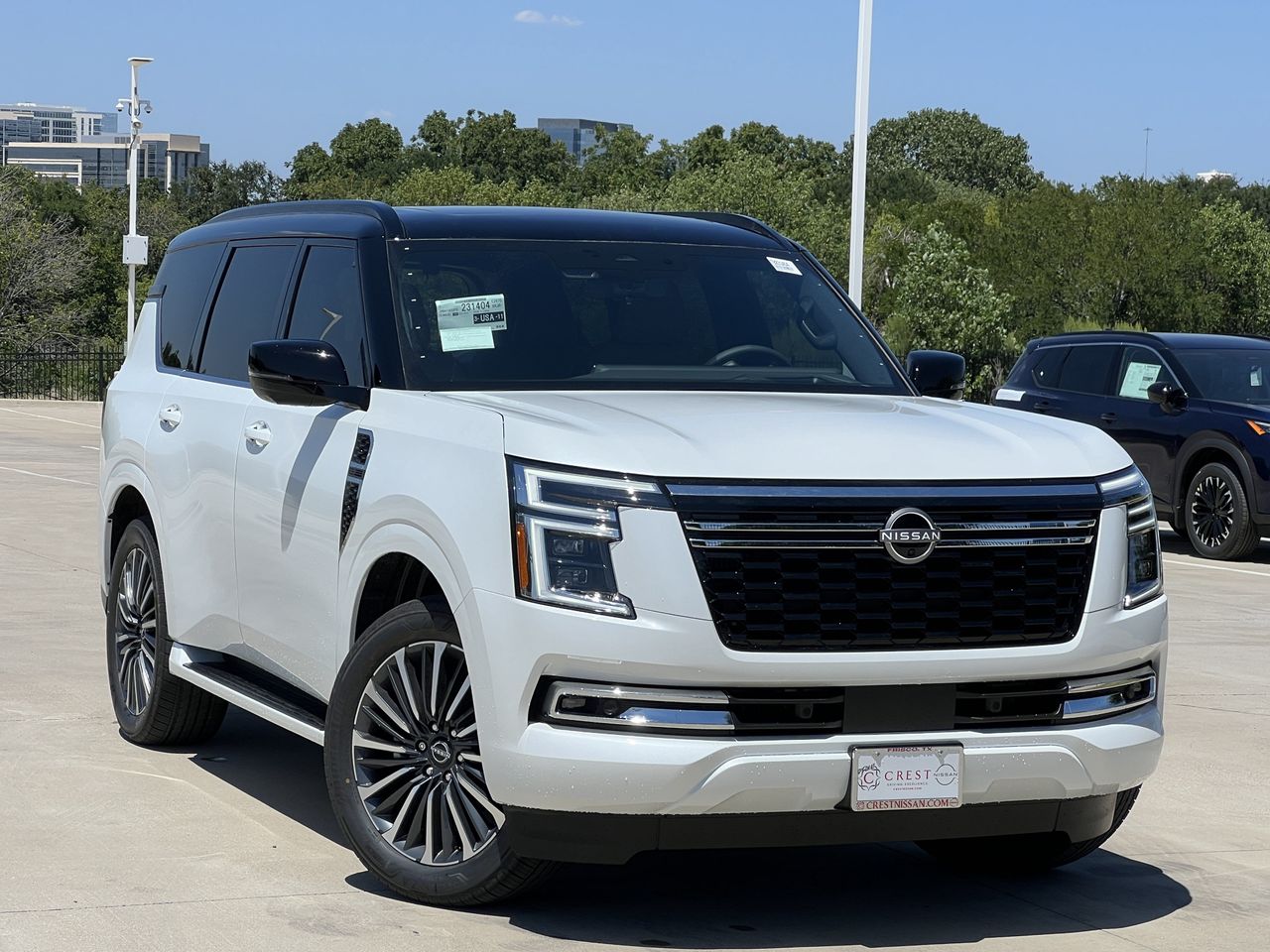 Everest White Pearl Tricoat/Super Black 2026 Nissan Armada SUV / Crossover Four-Wheel Drive 9-Speed Automatic Overdrive