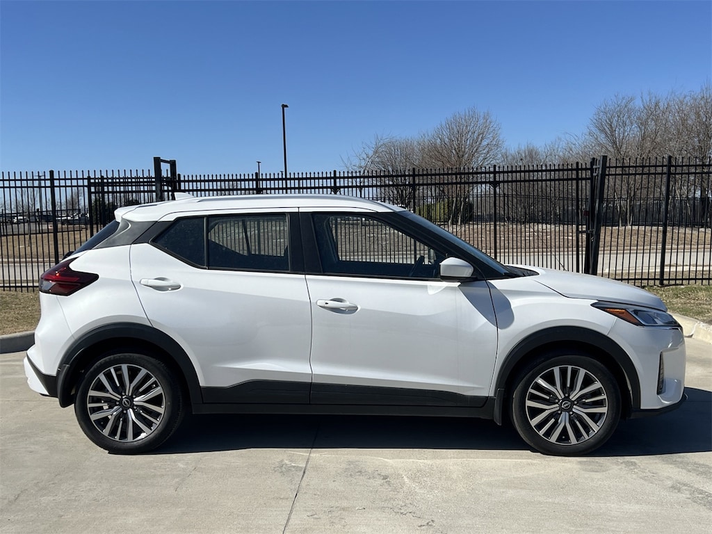 Used 2023 Nissan Kicks SV SUV