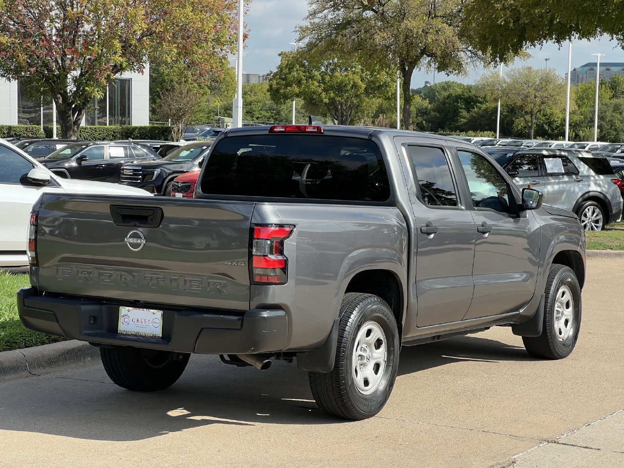 2023 Nissan Frontier 4