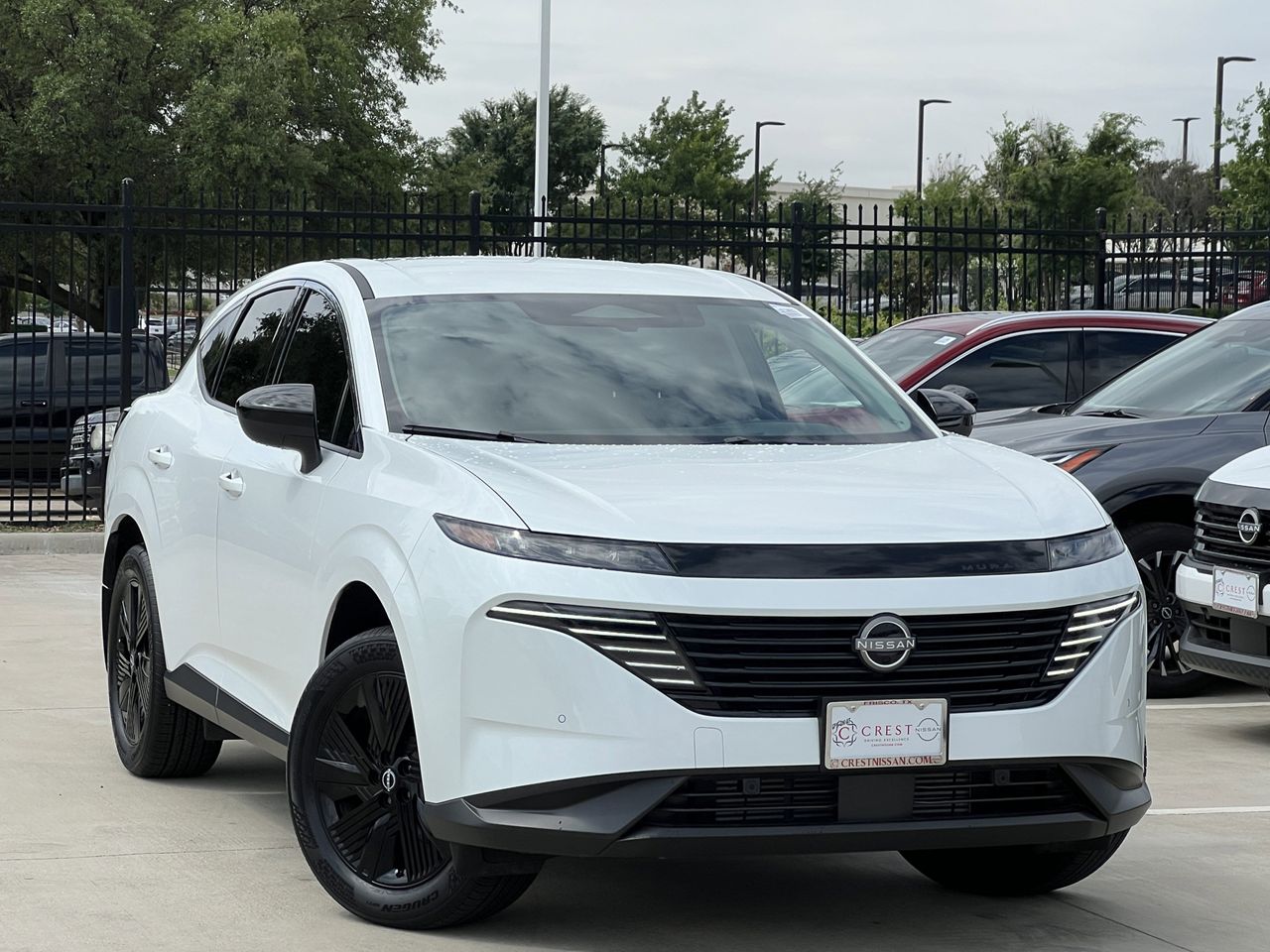 View vehicle photo 2
