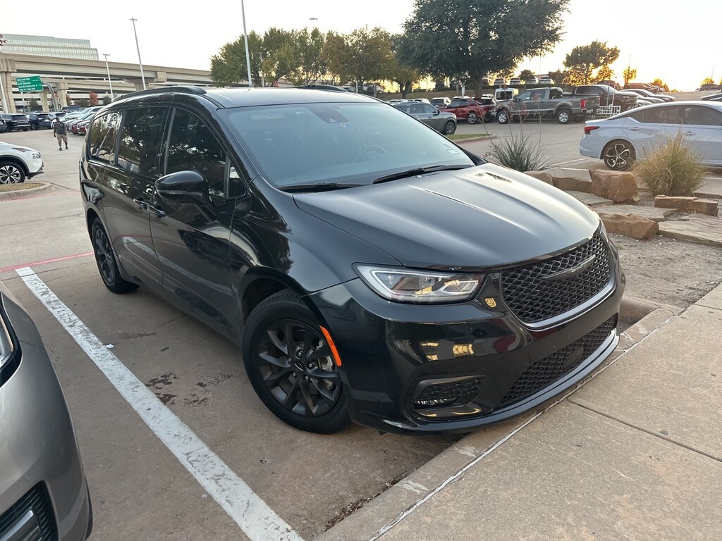 Used 2021 Chrysler Pacifica Touring Van Passenger Van