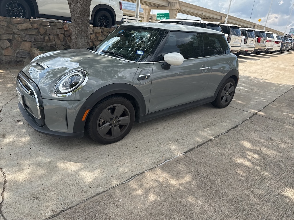 Used 2023 MINI Electric Hardtop 2 Door Signature Plus Hatchback