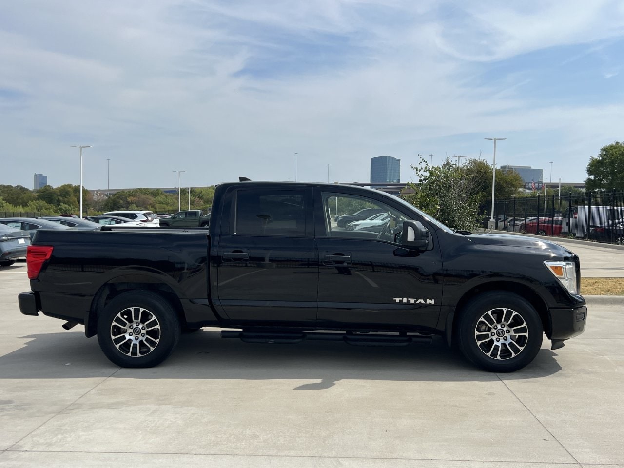 2024 Nissan Titan 4