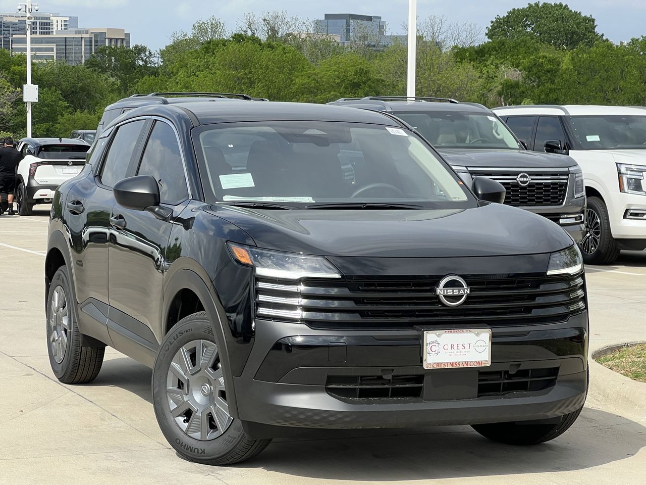 View vehicle photo 2