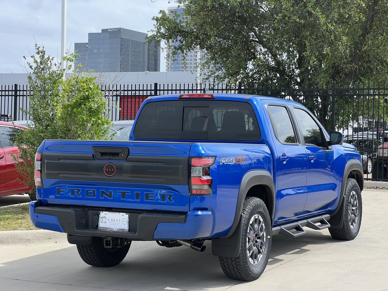 View vehicle photo 4