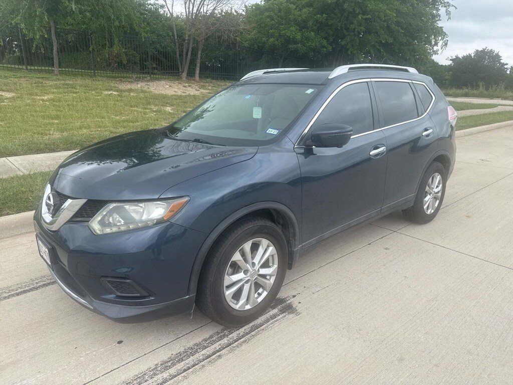 Used 2016 Nissan Rogue SV SUV