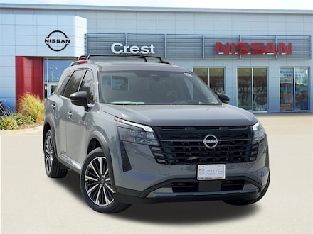 2026 Nissan Pathfinder Platinum SUV