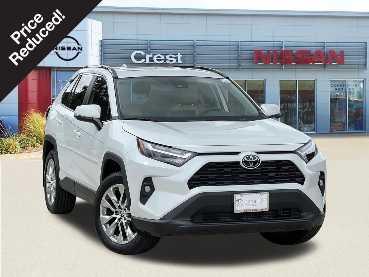 White (Wind Chill Pearl) 2025 Toyota RAV4 XLE Premium FWD SUV / Crossover Front-Wheel Drive 8-Speed Automatic