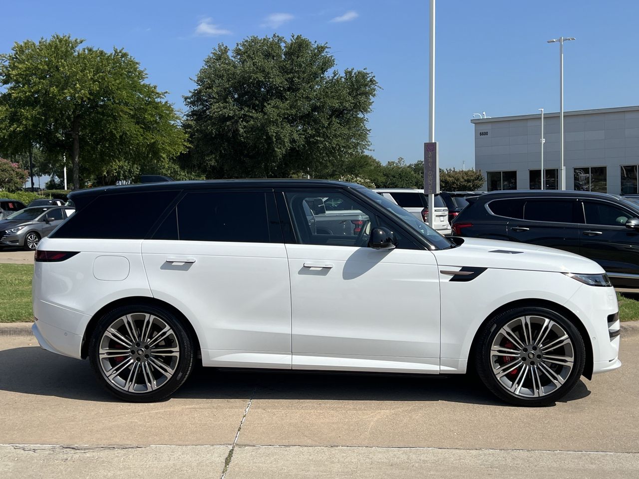 2025 Land Rover Range Rover Sport 4