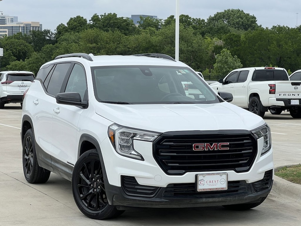 Used 2023 GMC Terrain SLE SUV