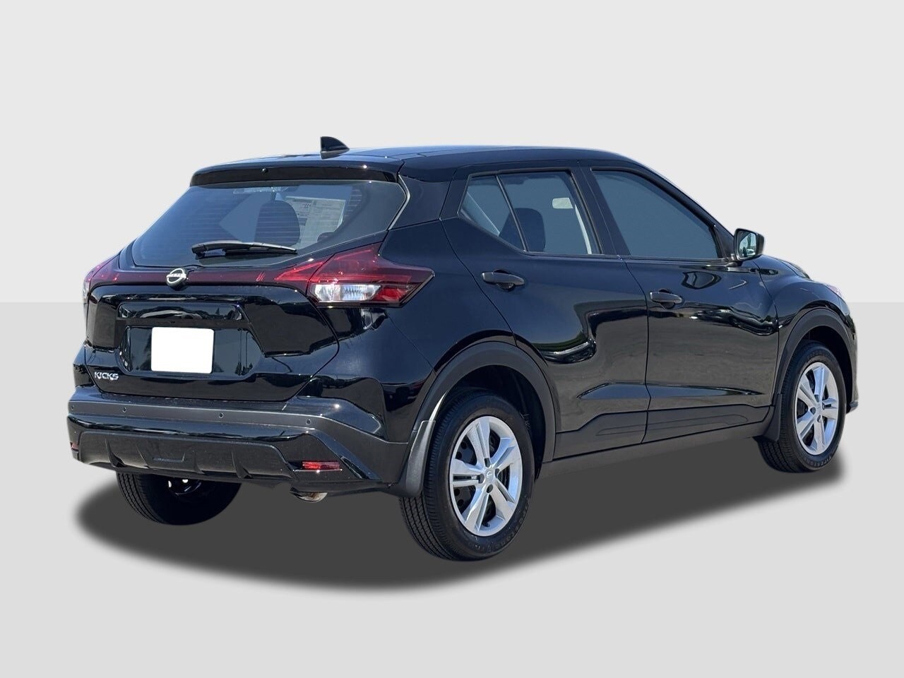 2025 Nissan Kicks Play S photo 2