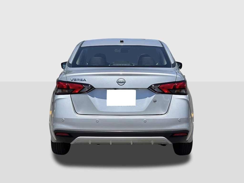 New 2025 Nissan Versa 1.6 S Sedan