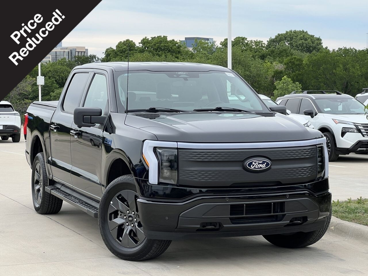 Agate Black 2025 Ford F-150 Lightning Flash SuperCrew AWD Pickup Truck All-Wheel Drive 1-Speed Dual Clutch