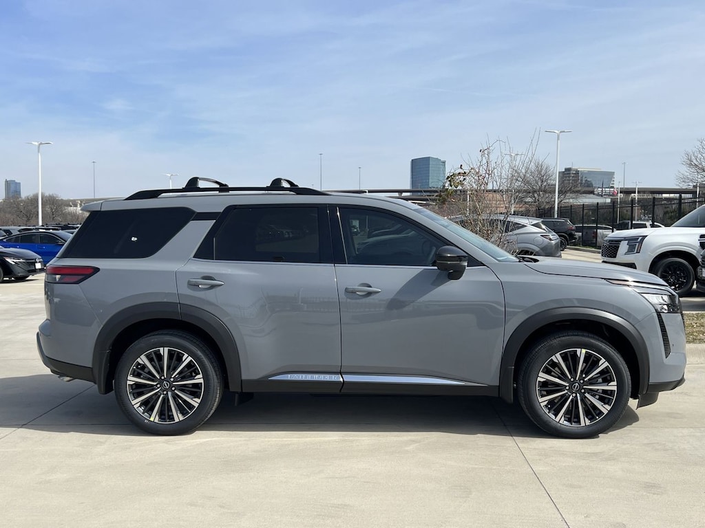 New 2026 Nissan Pathfinder Platinum SUV